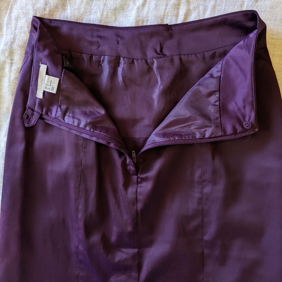 Royal purple pencil skirt H&M size 6 with pretty bow 💜 - Picture 8 of 10